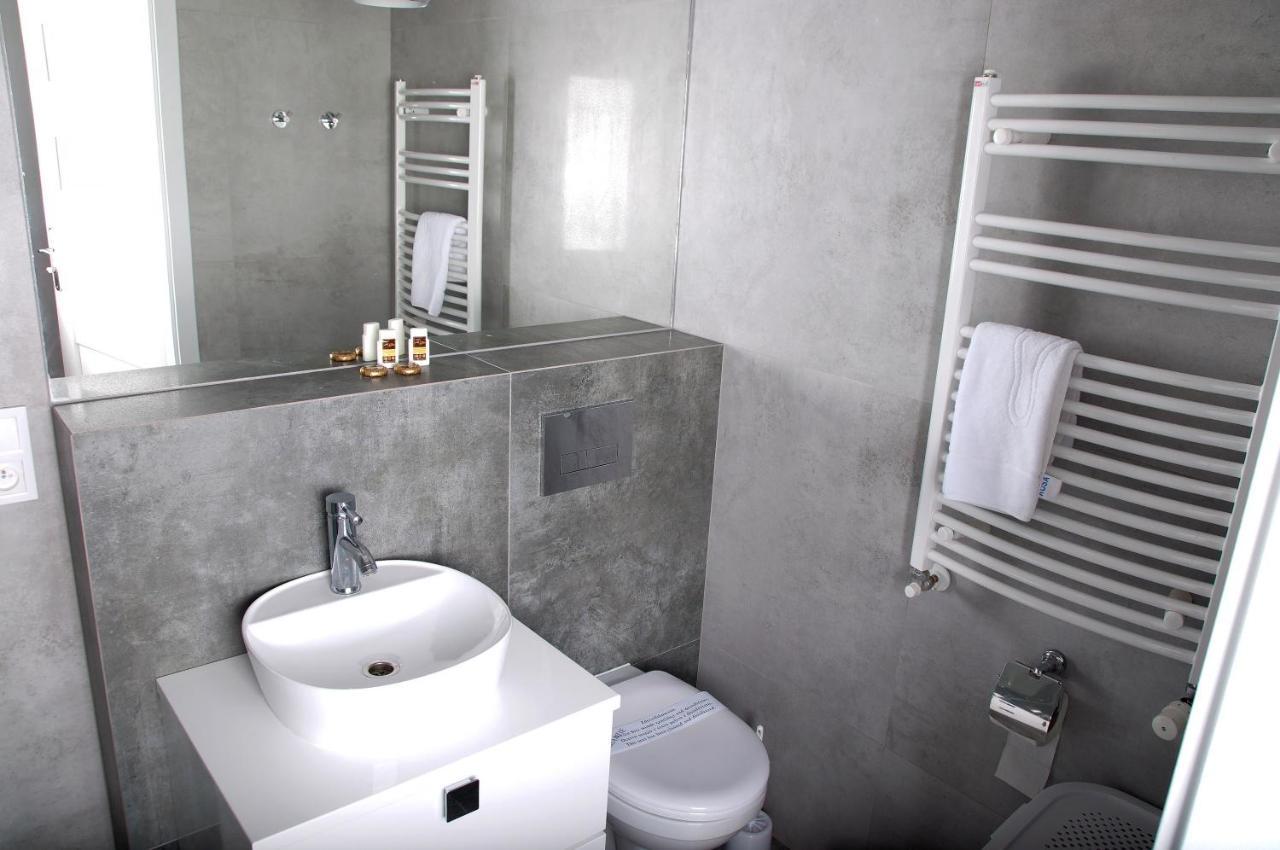 Apartament Ikar - 2 Pokojowy Przy Morzu Z Balkonem โปเบียโรโว ภายนอก รูปภาพ